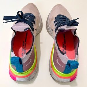 Nike Womens React Flyknit running shoes size 9